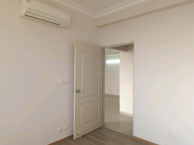 2 BHK Apartment in Sector 109 for resale Gurgaon. The reference number is 17826700