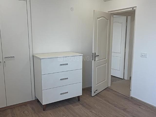 2 BHK Apartment in Sector 110 for rent Noida. The reference number is 18736320