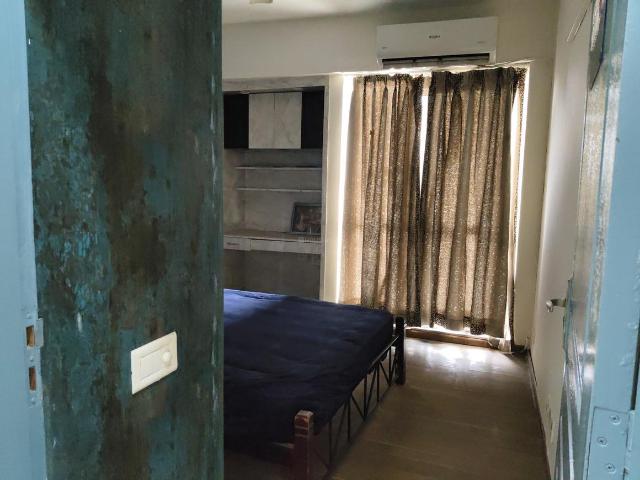 2 BHK Apartment in Sector 110 for rent Noida. The reference number is 20133260