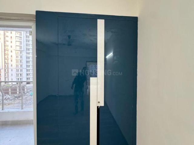 2 BHK Apartment in Sector 110 for rent Noida. The reference number is 20379822