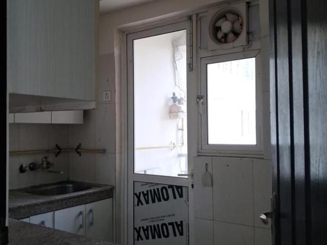 2 BHK Apartment in Sector 110 for rent Noida. The reference number is 20477130