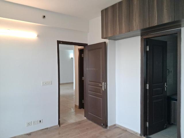 2 BHK Apartment in Sector 110 for rent Noida. The reference number is 20435628