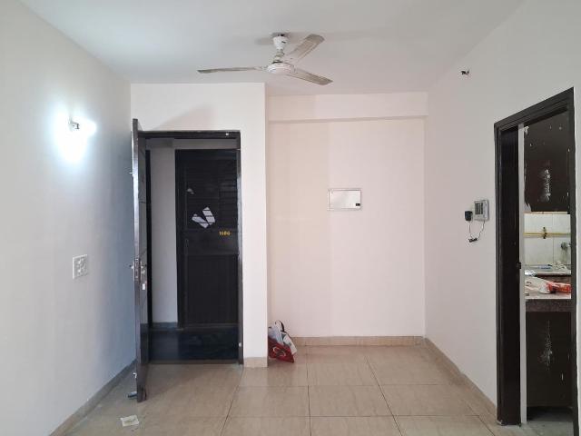 2 BHK Apartment in Sector 110 for rent Noida. The reference number is 20505274