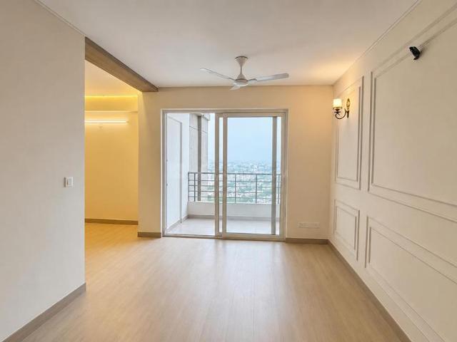 2 BHK Apartment in Sector 110 for rent Noida. The reference number is 20870401