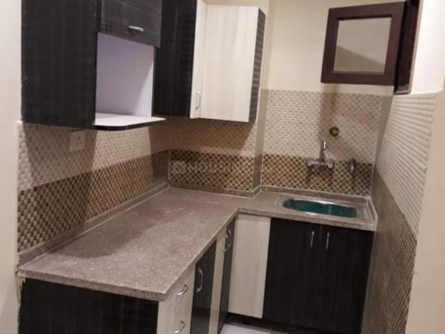 2 BHK Apartment in Sector 110 for rent Noida. The reference number is 20832974