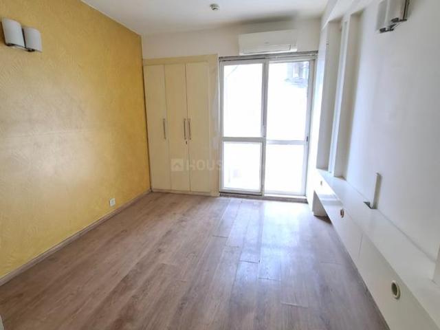 2 BHK Apartment in Sector 110 for rent Noida. The reference number is 20961278