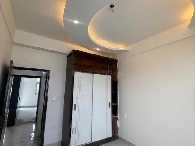 2 BHK Apartment in Sector 110 for resale Noida. The reference number is 20098227