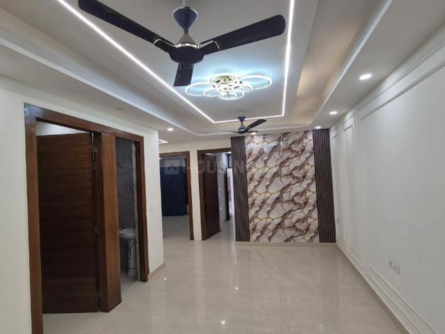 2 BHK Apartment in Sector 110 for resale Noida. The reference number is 20890221