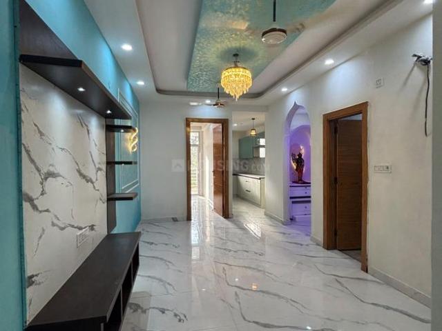 2 BHK Apartment in Sector 110 for resale Noida. The reference number is 21186021