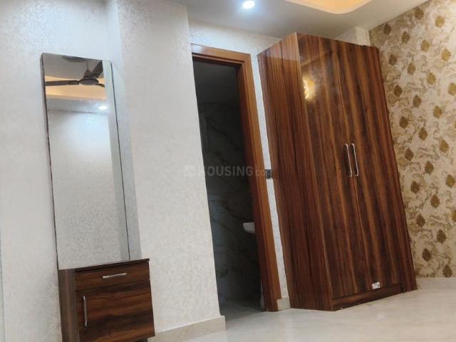 2 BHK Apartment in Sector 110 for resale Noida. The reference number is 21330845