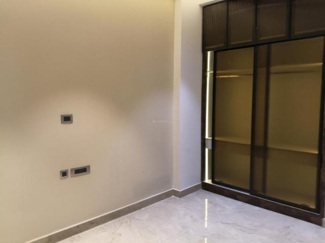 2 BHK Apartment in Sector 111 for rent Gurgaon. The reference number is 16893210