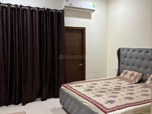 2 BHK Apartment in Sector 115 for rent Mohali. The reference number is 20915649