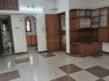 2 BHK Apartment in Sector 11 Dwarka for rent New Delhi. The reference number is 20530557