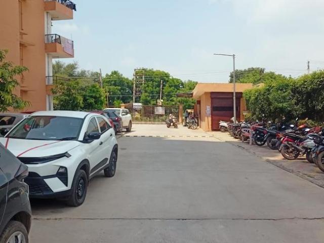 2 BHK Apartment in Sector 11 Sohna for resale Gurgaon. The reference number is 19555826