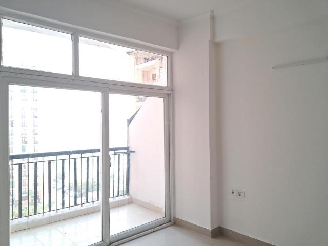 2 BHK Apartment in Sector 120 for rent Noida. The reference number is 21371186