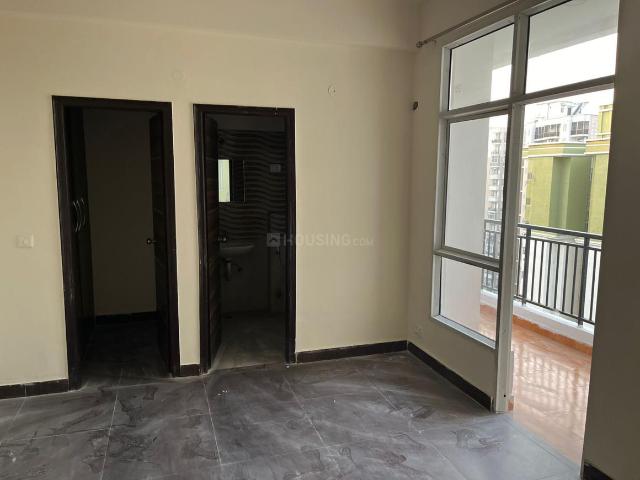 2 BHK Apartment in Sector 120 for resale Noida. The reference number is 19441982