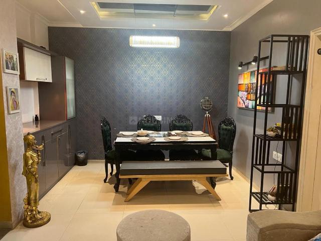 2 BHK Apartment in Sector 128 for rent Noida. The reference number is 20754870