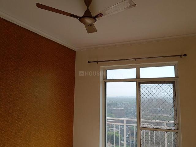 2 BHK Apartment in Sector 128 for rent Noida. The reference number is 21091771