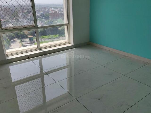 2 BHK Apartment in Sector 128 for rent Noida. The reference number is 21010297