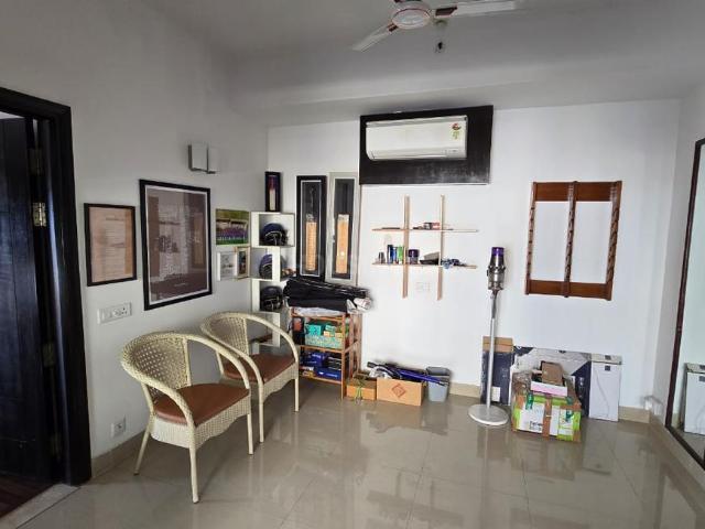 2 BHK Apartment in Sector 128 for resale Noida. The reference number is 19706274