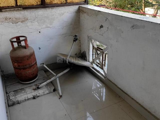 2 BHK Apartment in Sector 12 Dwarka for rent New Delhi. The reference number is 16481006