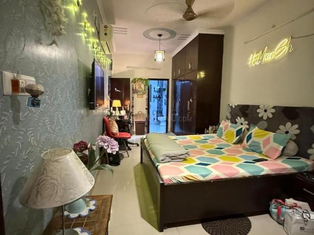 2 BHK Apartment in Sector 12 Dwarka for rent New Delhi. The reference number is 19667304