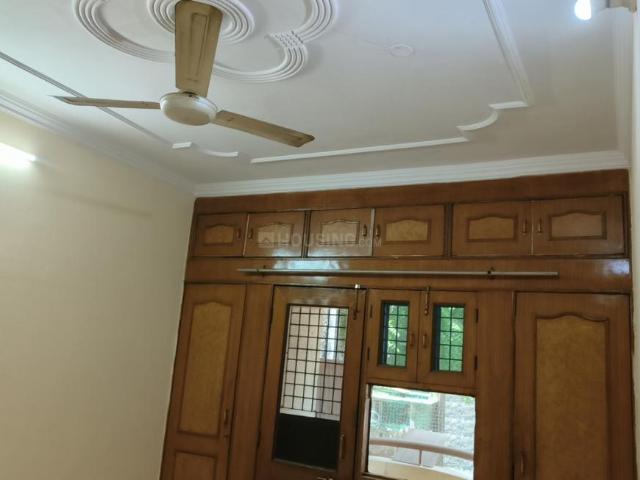 2 BHK Apartment in Sector 12 Dwarka for rent New Delhi. The reference number is 19249244