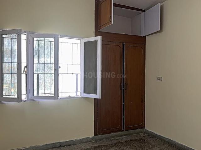 2 BHK Apartment in Sector 12 Dwarka for rent New Delhi. The reference number is 20164737