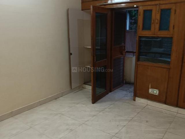 2 BHK Apartment in Sector 12 Dwarka for rent New Delhi. The reference number is 20247256