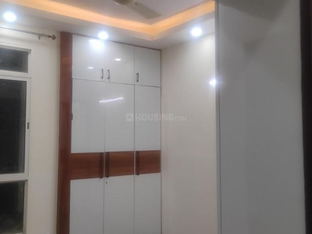 2 BHK Apartment in Sector 131 for rent Noida. The reference number is 19775066