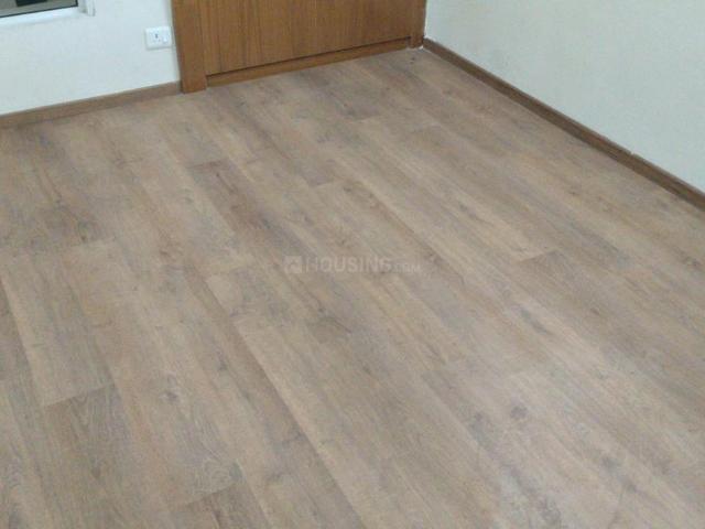 2 BHK Apartment in Sector 131 for rent Noida. The reference number is 20679430