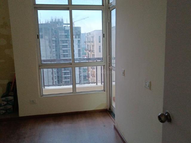 2 BHK Apartment in Sector 131 for rent Noida. The reference number is 20881428