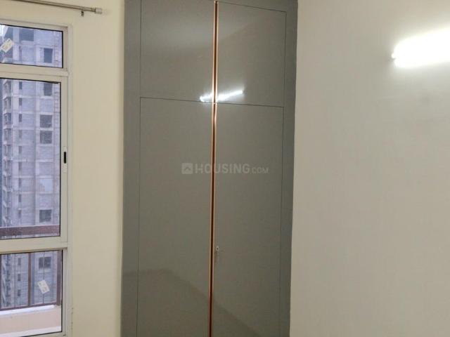 2 BHK Apartment in Sector 131 for rent Noida. The reference number is 21149321