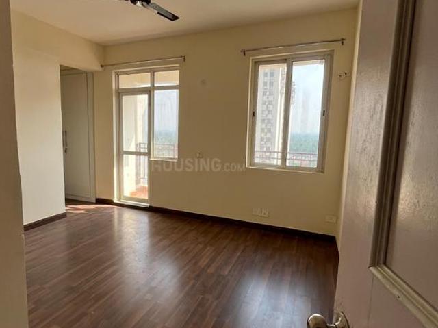 2 BHK Apartment in Sector 131 for resale Noida. The reference number is 20499225