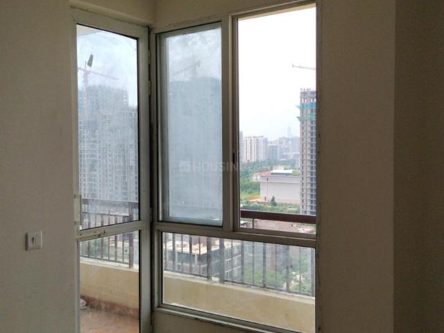 2 BHK Apartment in Sector 131 for resale Noida. The reference number is 20775061
