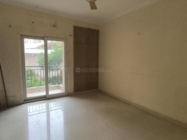 2 BHK Apartment in Sector 137 for rent Noida. The reference number is 18921724