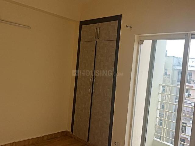 2 BHK Apartment in Sector 137 for rent Noida. The reference number is 19899818
