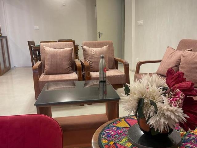 2 BHK Apartment in Sector 137 for rent Noida. The reference number is 19924300