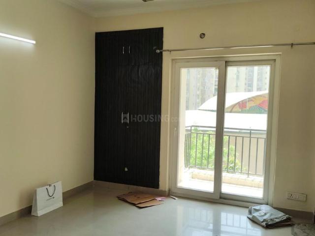 2 BHK Apartment in Sector 137 for rent Noida. The reference number is 20016357