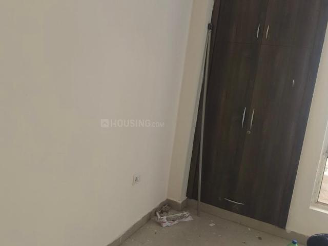 2 BHK Apartment in Sector 137 for rent Noida. The reference number is 20595927