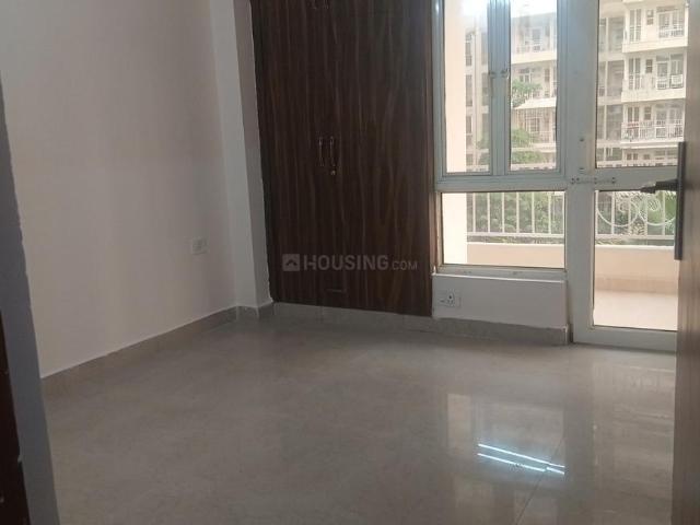 2 BHK Apartment in Sector 137 for rent Noida. The reference number is 20599377