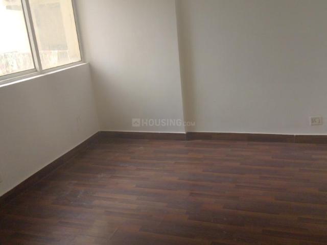 2 BHK Apartment in Sector 137 for rent Noida. The reference number is 21049514