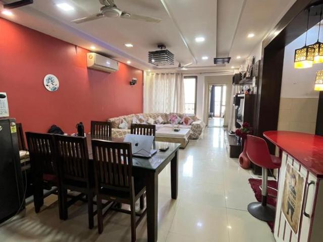 2 BHK Apartment in Sector 137 for rent Noida. The reference number is 21168979