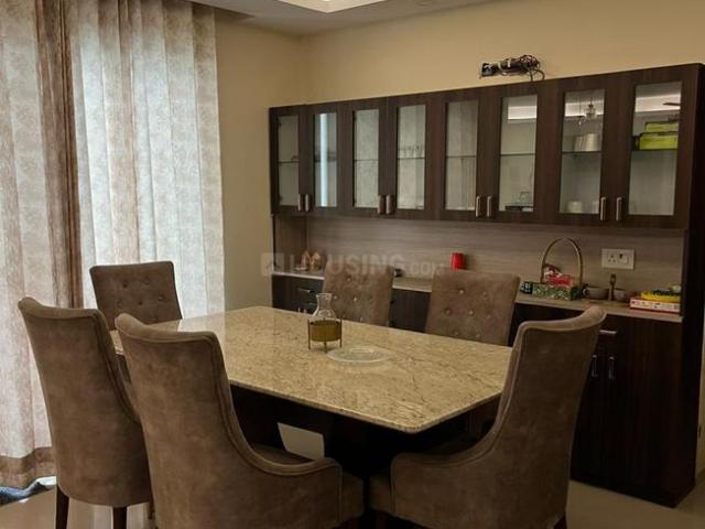 2 BHK Apartment in Sector 137 for rent Noida. The reference number is 21119462