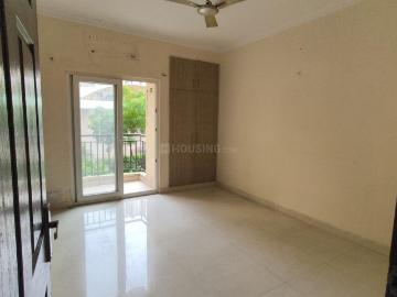 2 BHK Apartment in Sector 137 for resale Noida. The reference number is 19748194
