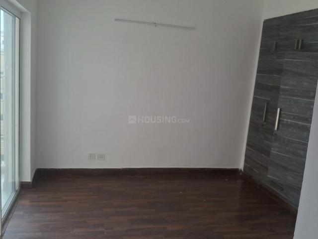 2 BHK Apartment in Sector 137 for resale Noida. The reference number is 21104128