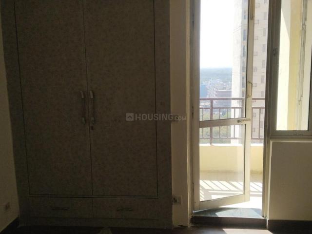2 BHK Apartment in Sector 134 for rent Noida. The reference number is 19469834