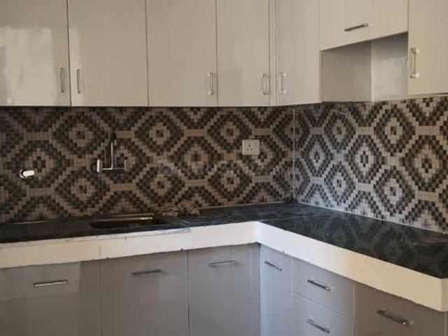 2 BHK Apartment in Sector 134 for rent Noida. The reference number is 19669039