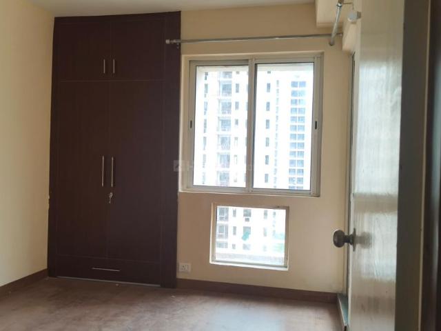 2 BHK Apartment in Sector 134 for rent Noida. The reference number is 20062472