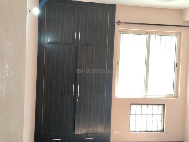 2 BHK Apartment in Sector 134 for rent Noida. The reference number is 20753628
